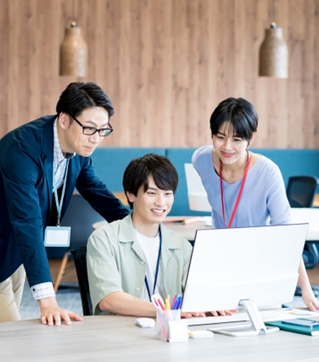 働く社員1